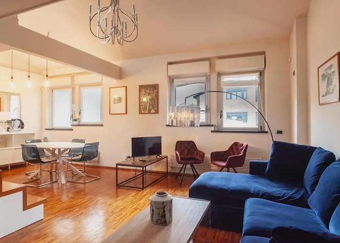 Navigli Design Apartment With Balcony